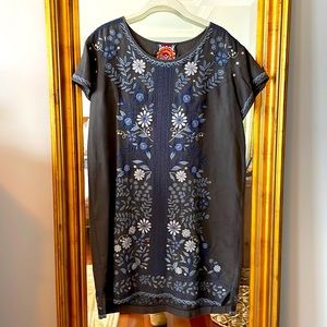 Gorgeous Embroidered Johnny Was Tunic